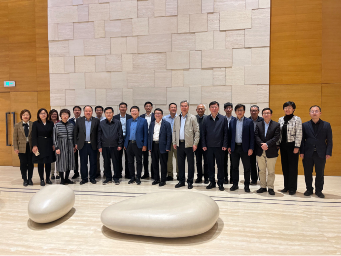 我校“基于靶点的药物设计与研究”教育部重点实验室召开第三届学术委员会会议